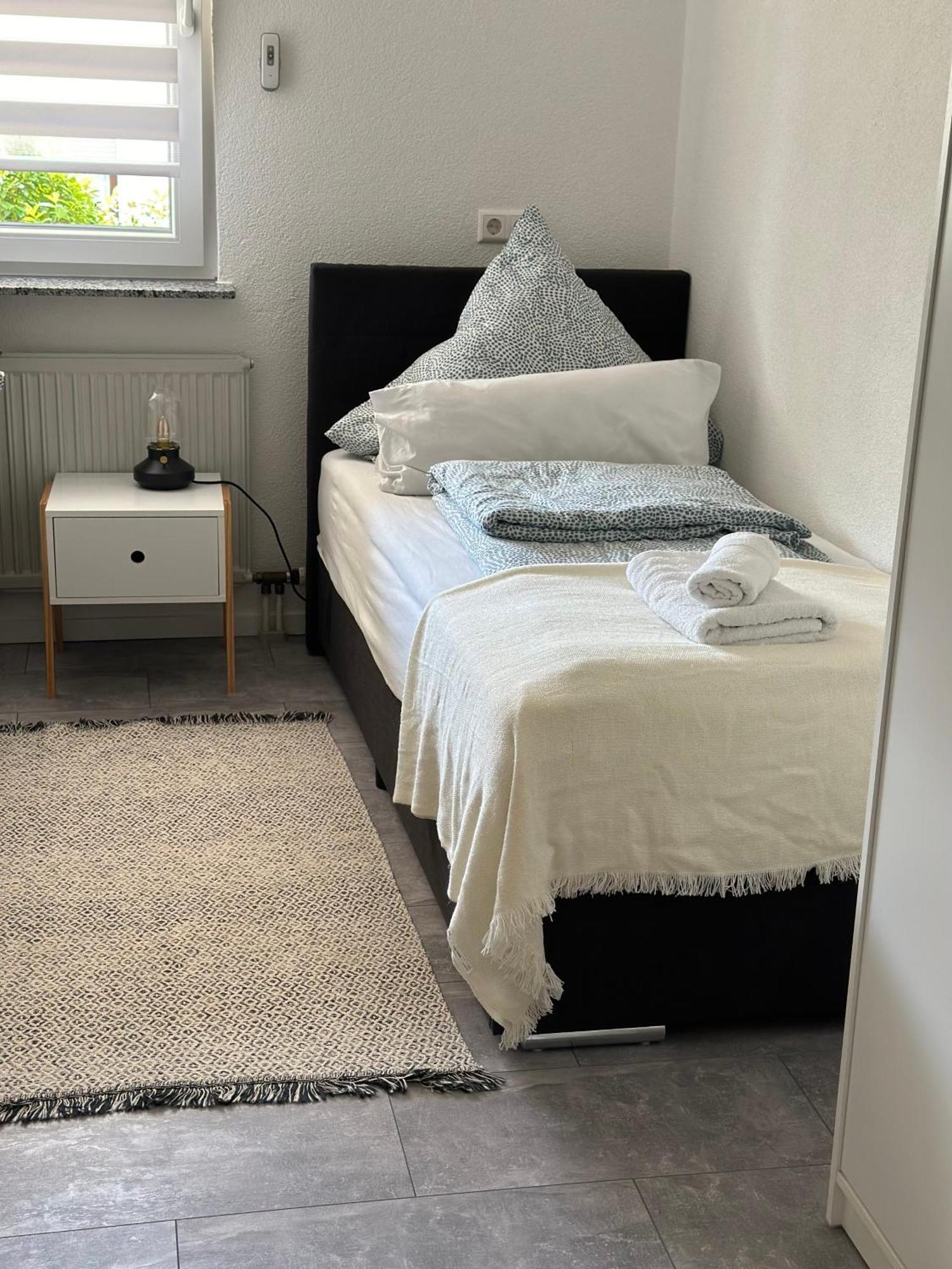 Weinstadt Monteurwohnnung Ferienwohnung Εξωτερικό φωτογραφία